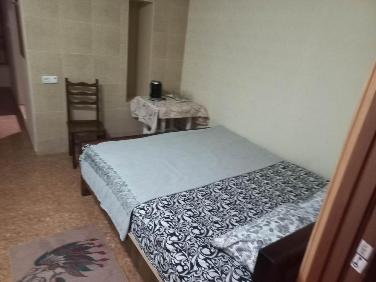 Hostel Feola Kutaisi Zewnętrze zdjęcie