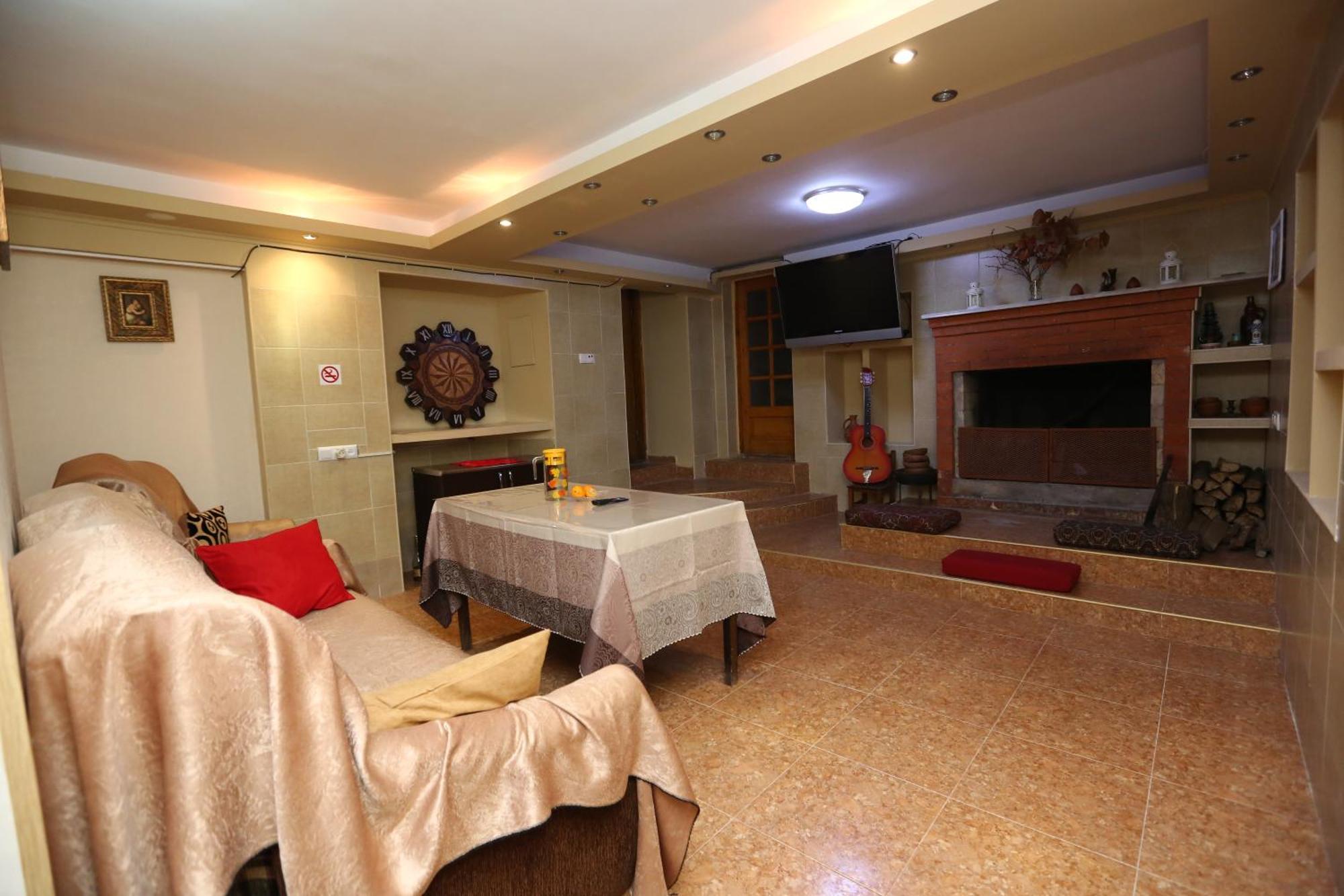 Hostel Feola Kutaisi Zewnętrze zdjęcie